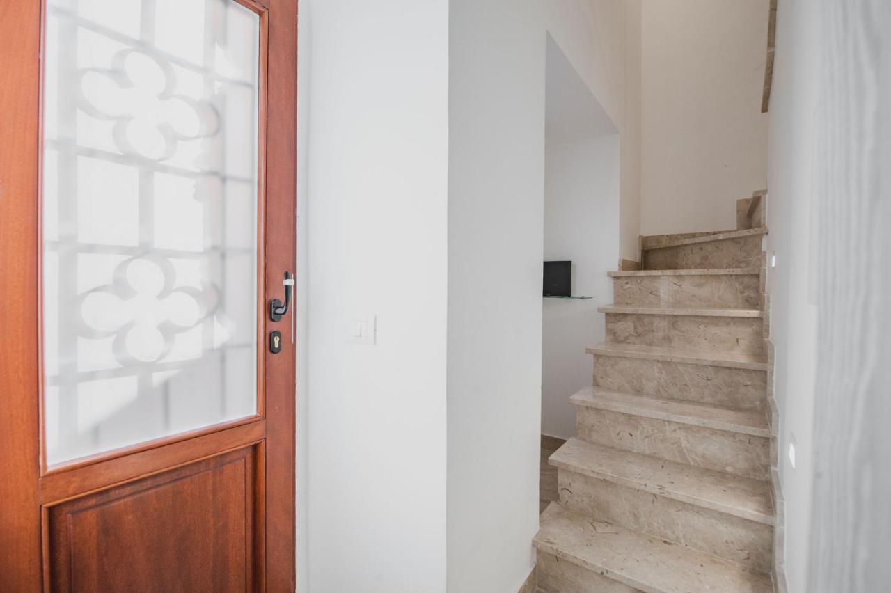 Modern Duplex With Balcony By Wonderful Italy Daire Katanya Dış mekan fotoğraf